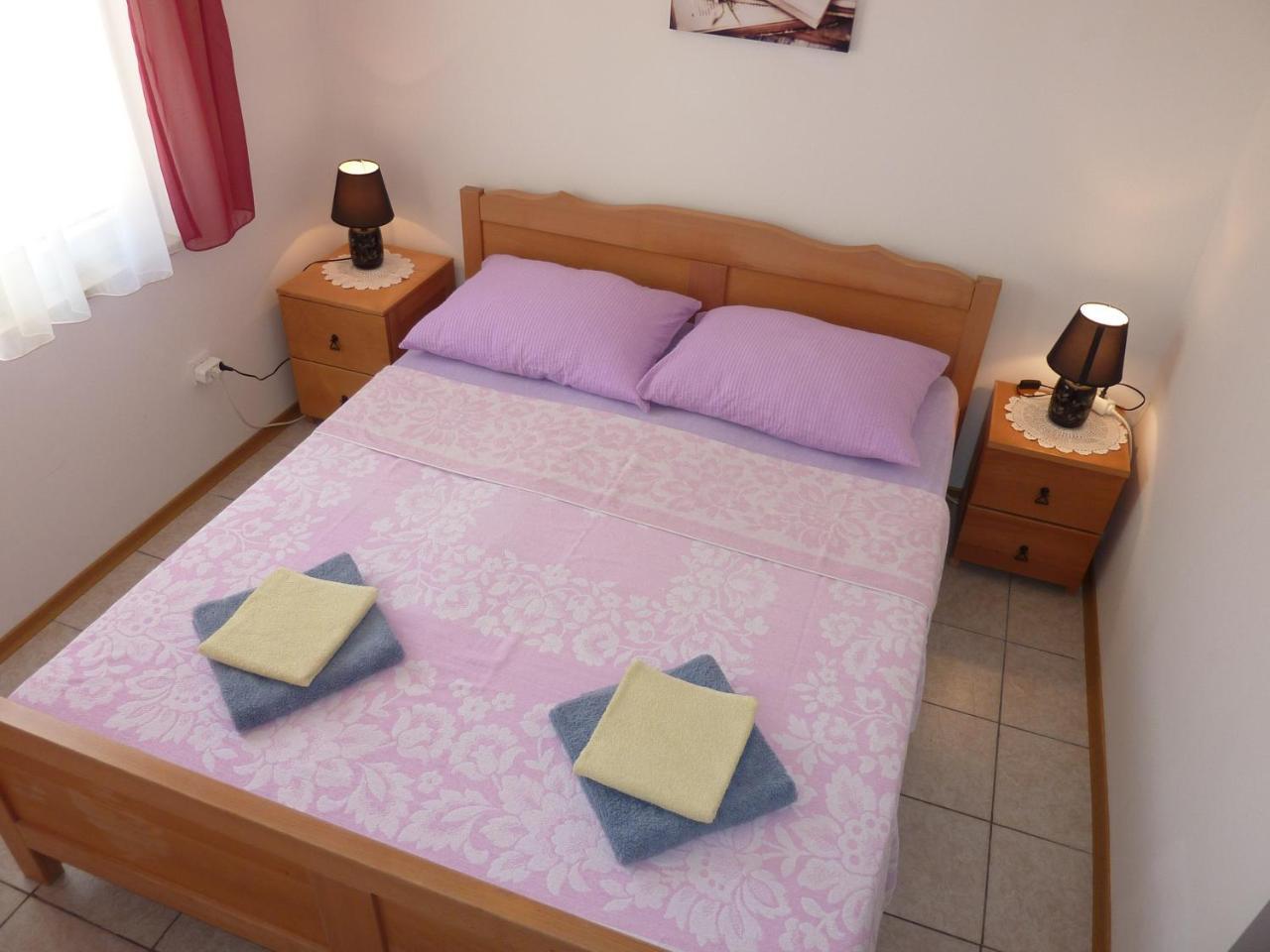 Queen Beach Apartments - Private Pool - Sabunike III Privlaka  Extérieur photo